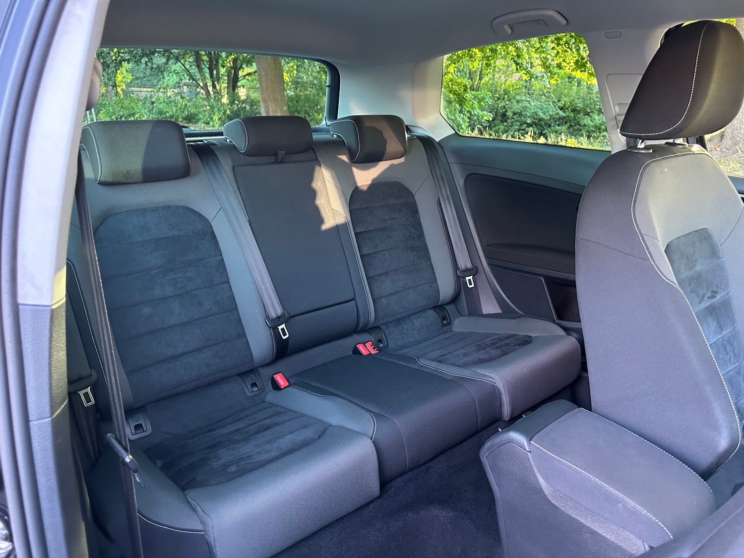 Used Volkswagen Golf 2015 for sale - 75994860: Photo 24