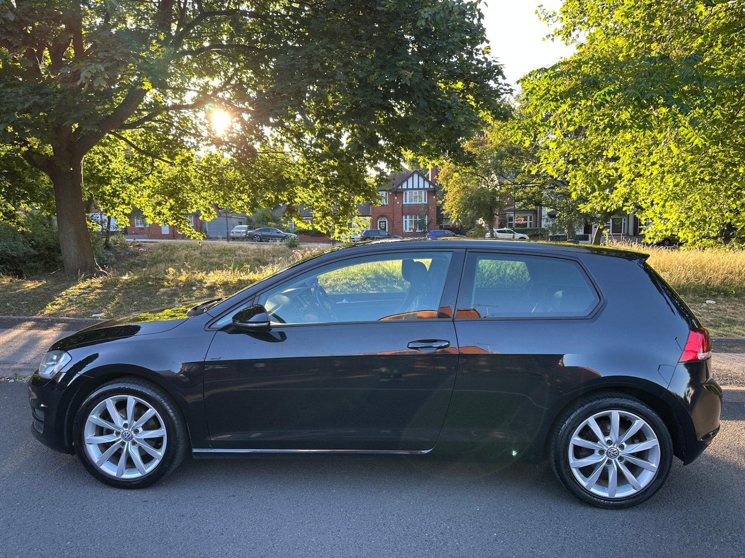 Used Volkswagen Golf 2015 for sale - 75994860: Photo 7
