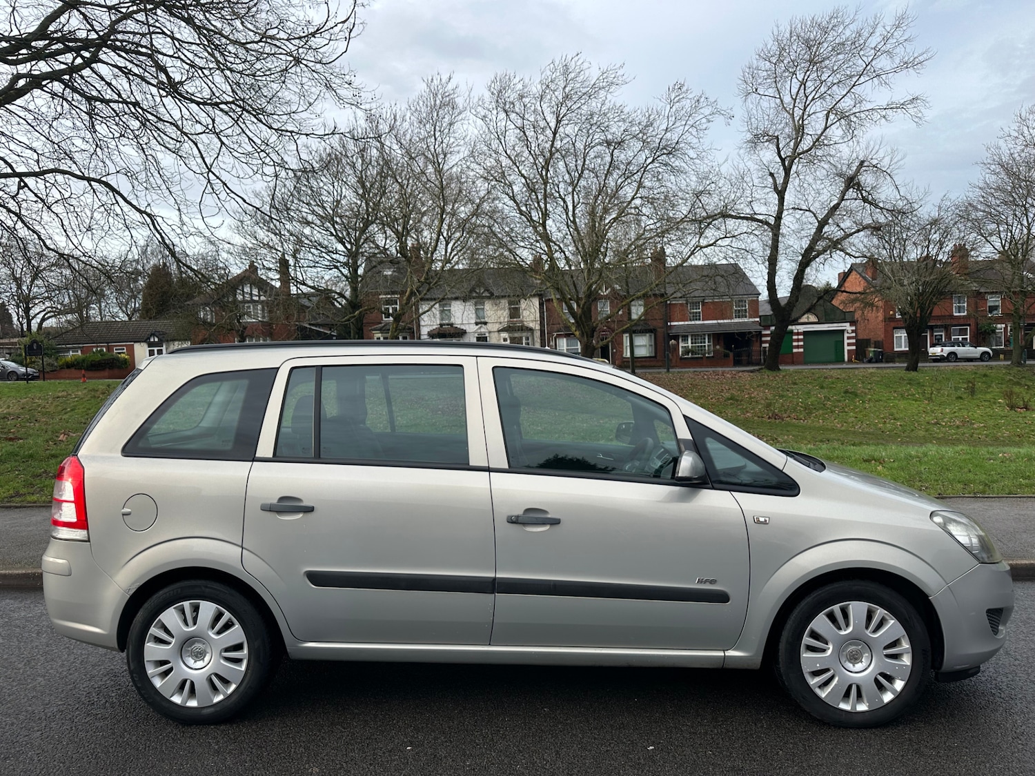 Used Vauxhall Zafira 2010 for sale - 77342756: Photo 3