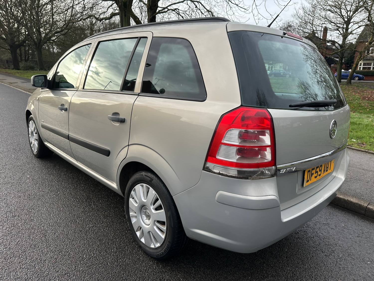 Used Vauxhall Zafira 2010 for sale - 77342756: Photo 6