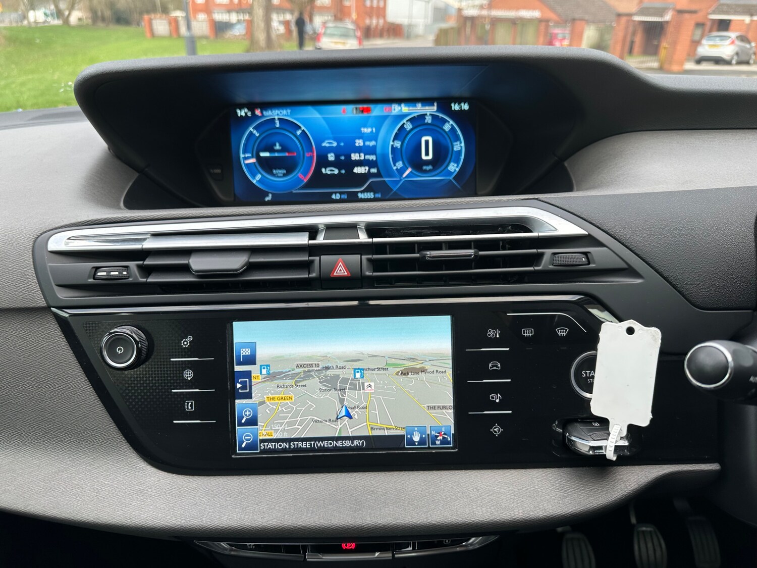 Used Citroen Grand C4 Picasso 2016 for sale - 77709197: Photo 17