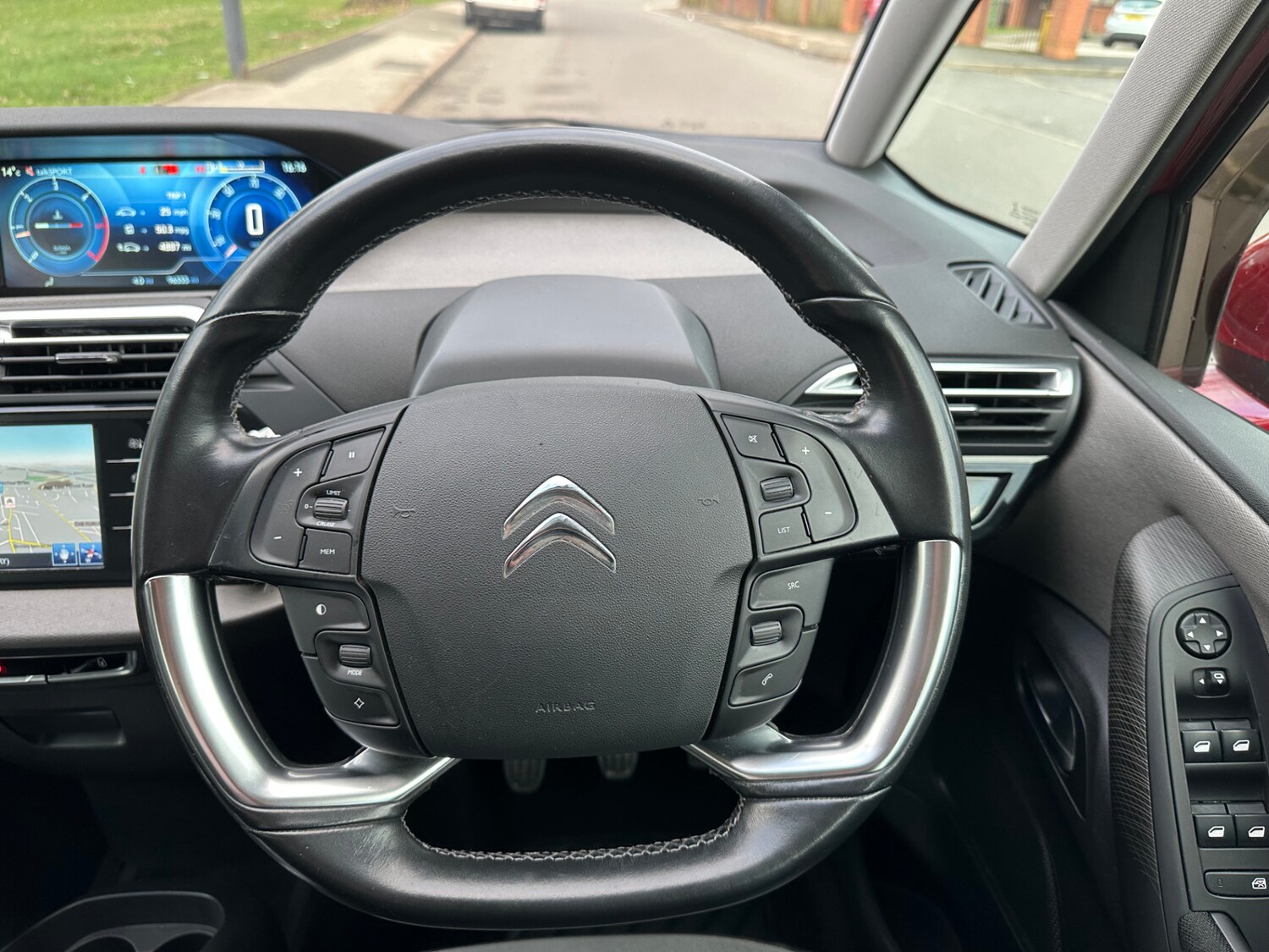 Used Citroen Grand C4 Picasso 2016 for sale - 77709197: Photo 20