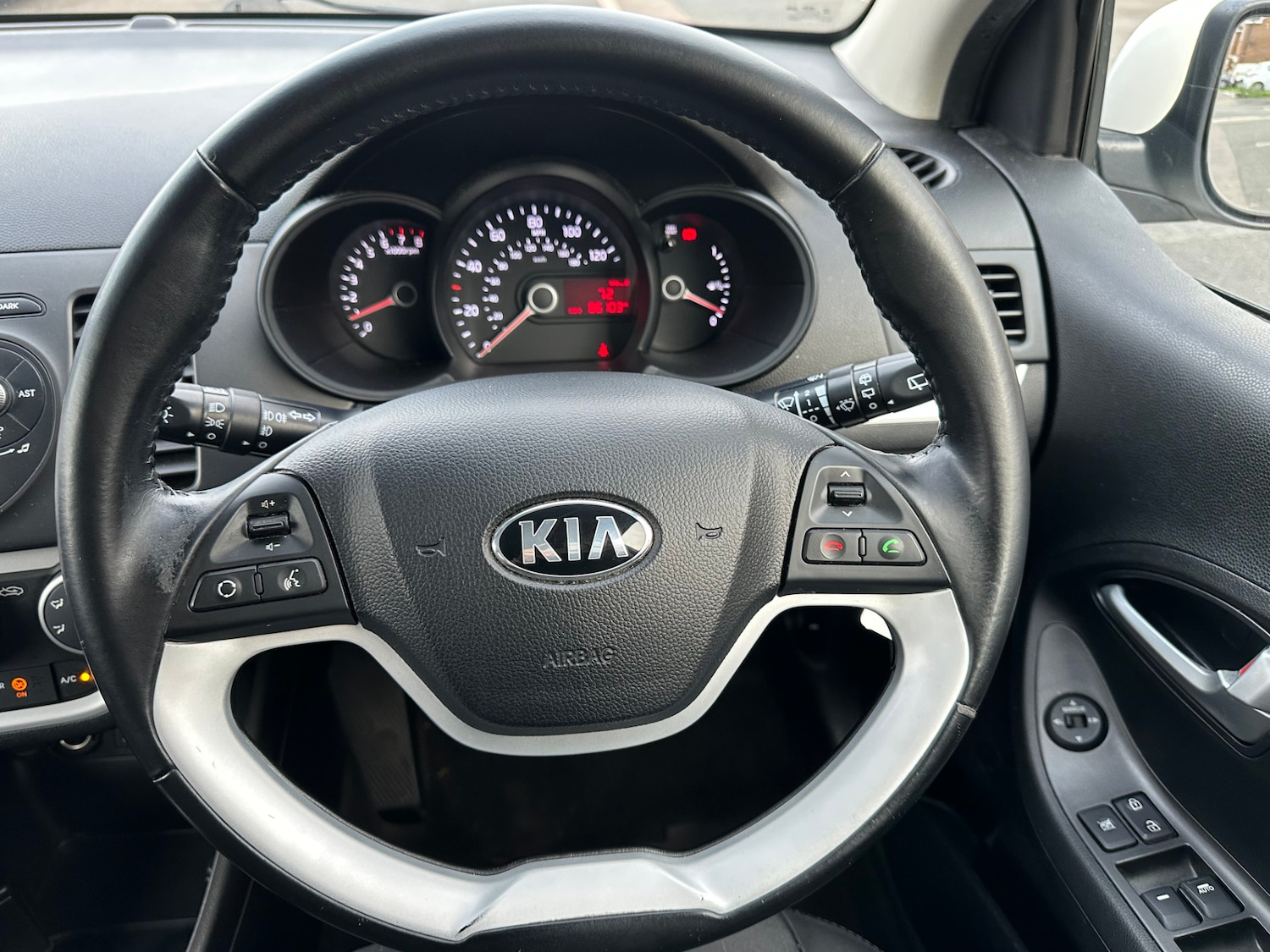 Used Kia Picanto 2014 for sale - 77732609: Photo 20