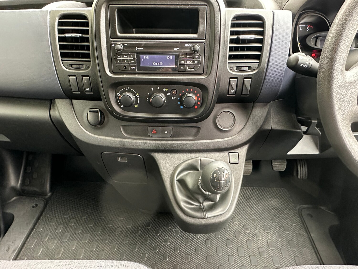 Used Vauxhall Vivaro 2016 for sale - 77095229: Photo 22