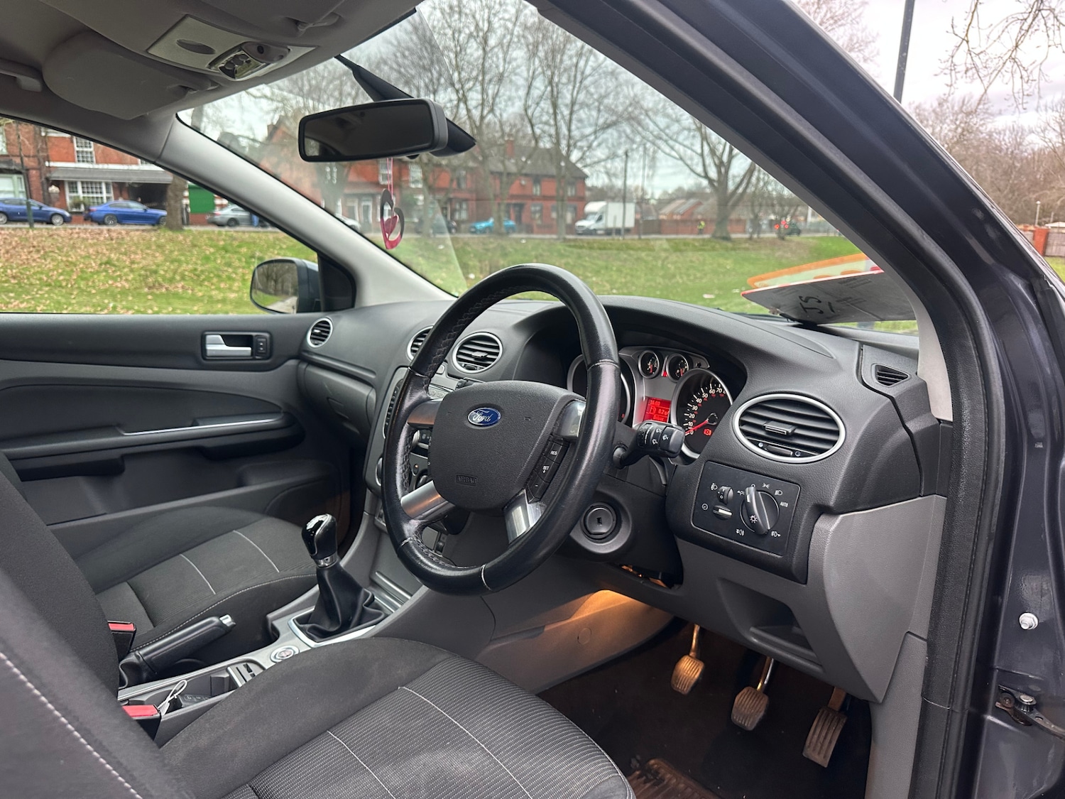 Used Ford Focus 2010 for sale - 77282763: Photo 12