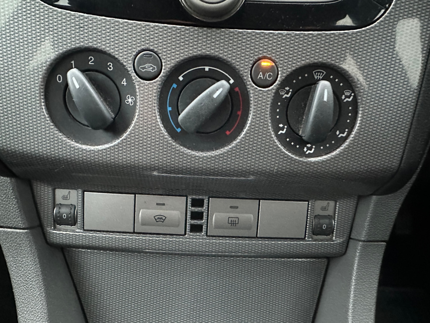 Used Ford Focus 2010 for sale - 77282763: Photo 18