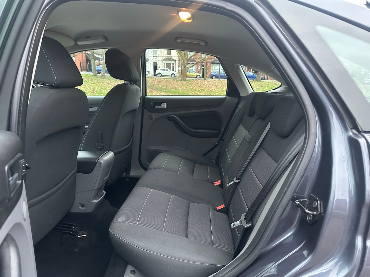 Used Ford Focus 2010 for sale - 77282763: Photo 25