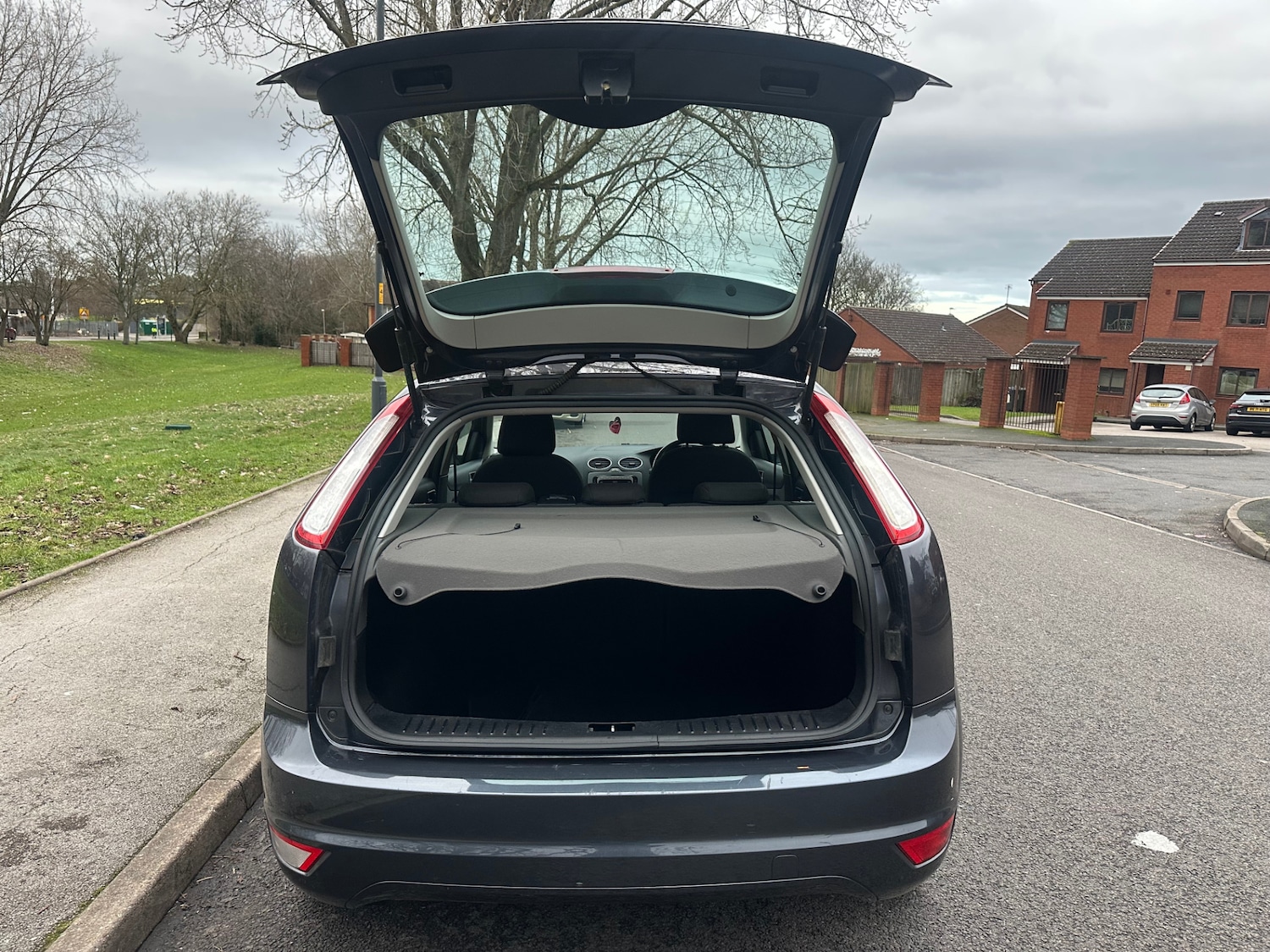 Used Ford Focus 2010 for sale - 77282763: Photo 29