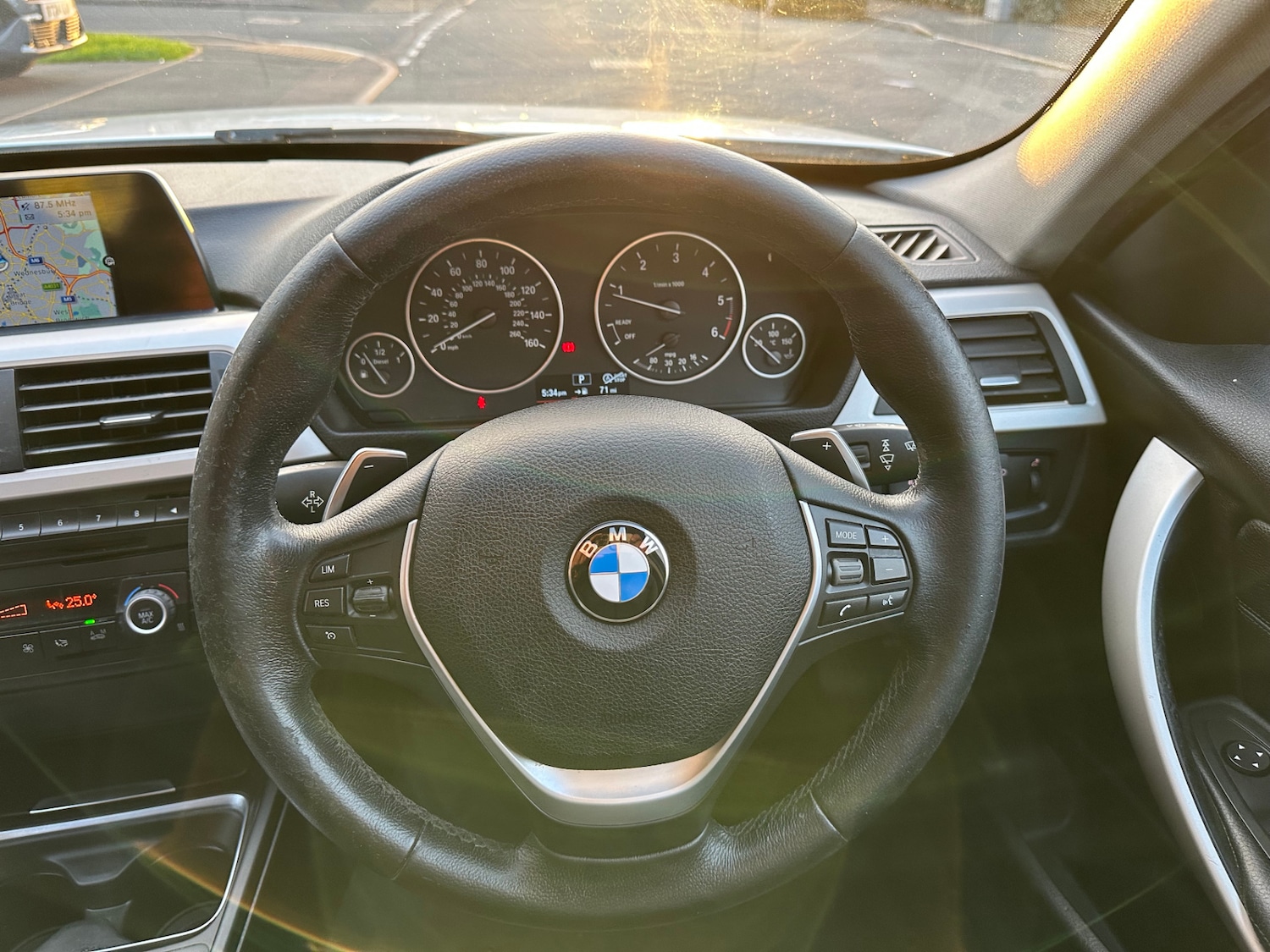 Used BMW 3 Series 2015 for sale - 76374516: Photo 23