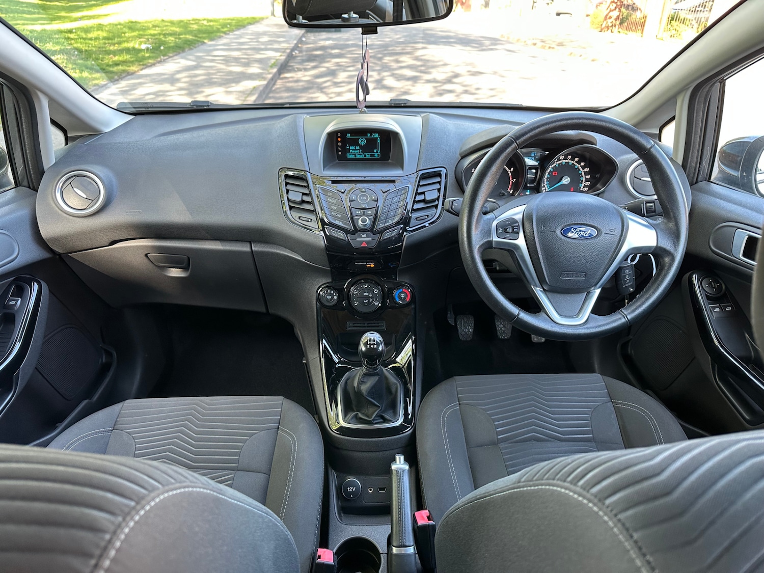 Used Ford Fiesta 2015 for sale - 76808385: Photo 16