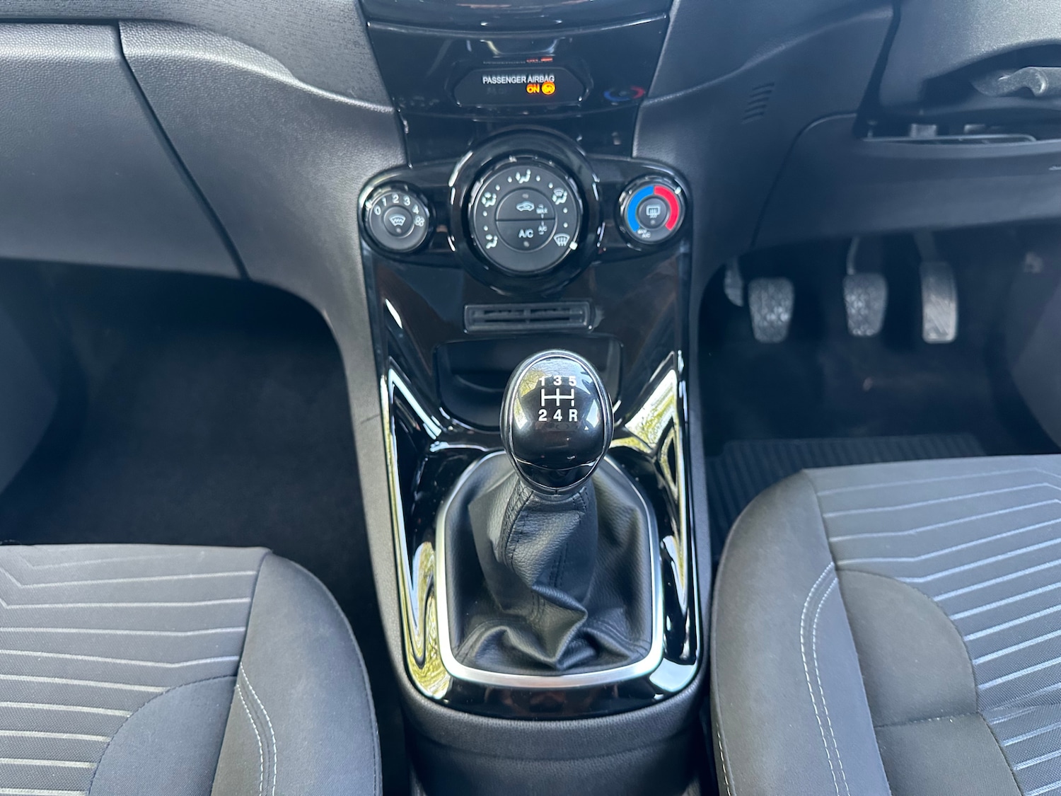 Used Ford Fiesta 2015 for sale - 76808385: Photo 20