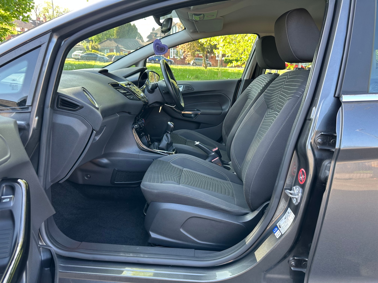 Used Ford Fiesta 2015 for sale - 76808385: Photo 9