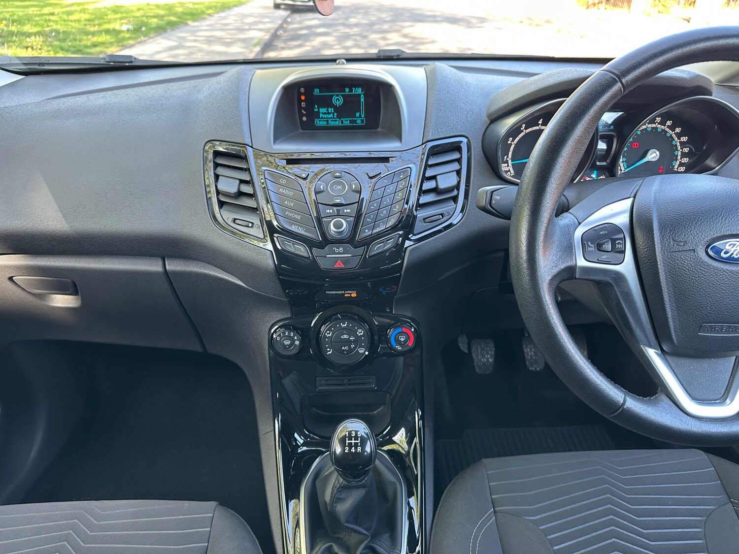 Used Ford Fiesta 2015 for sale - 77932948: Photo 16