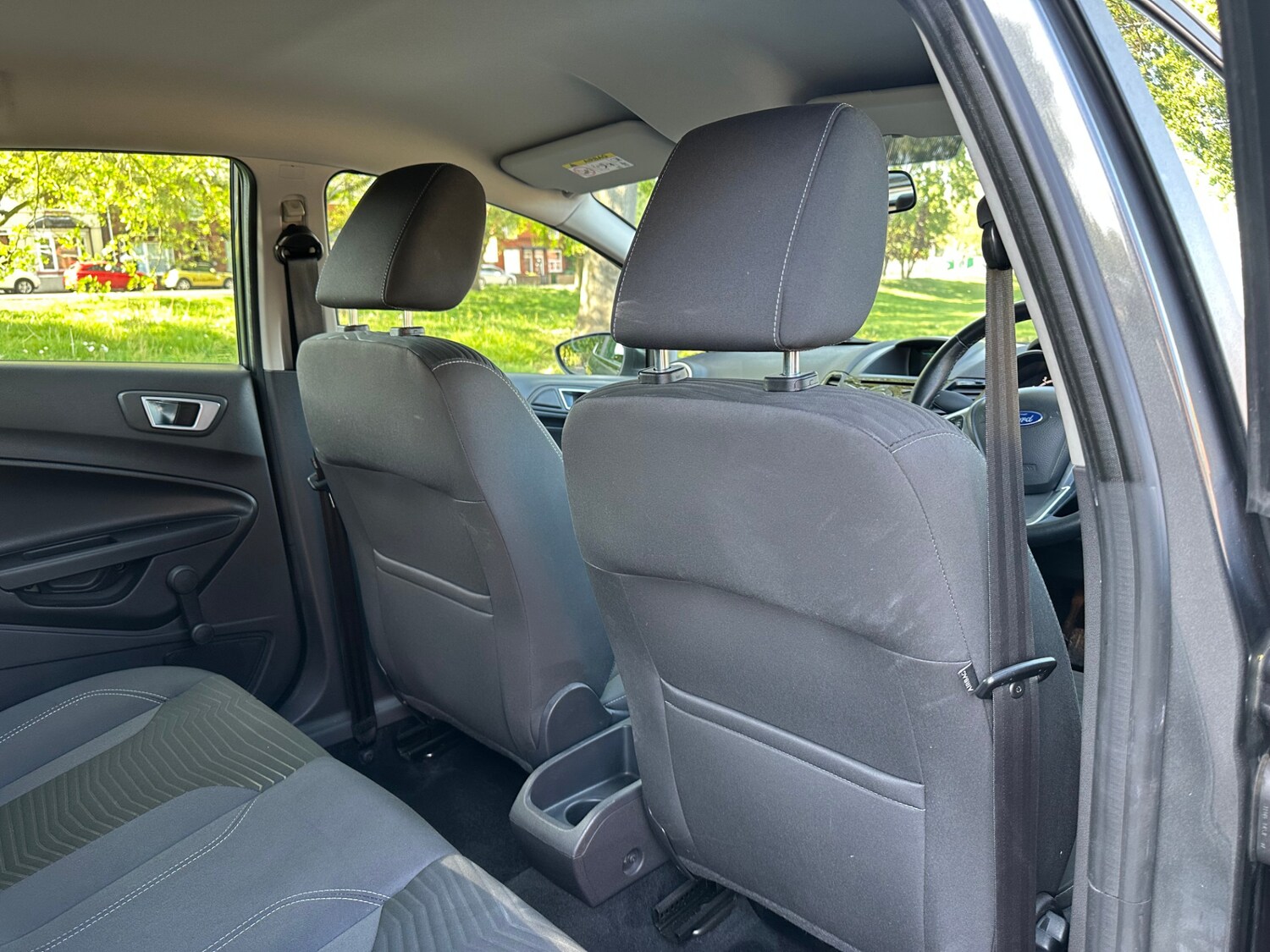 Used Ford Fiesta 2015 for sale - 77932948: Photo 25