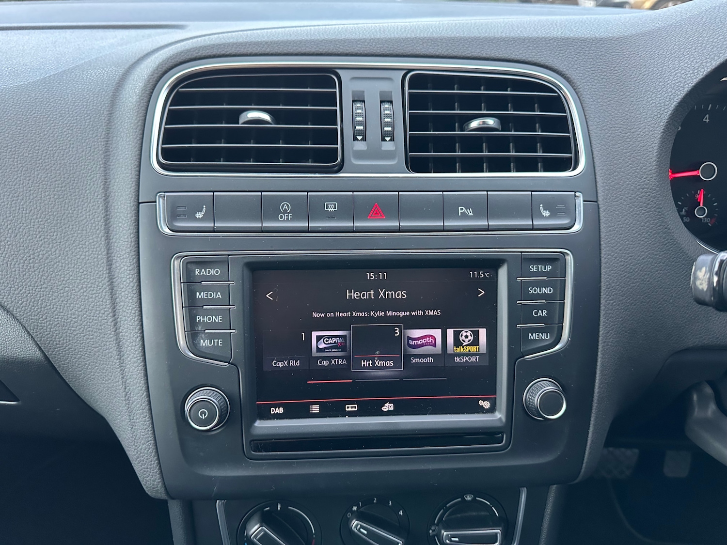 Used Volkswagen Polo 2015 for sale - 76924126: Photo 17