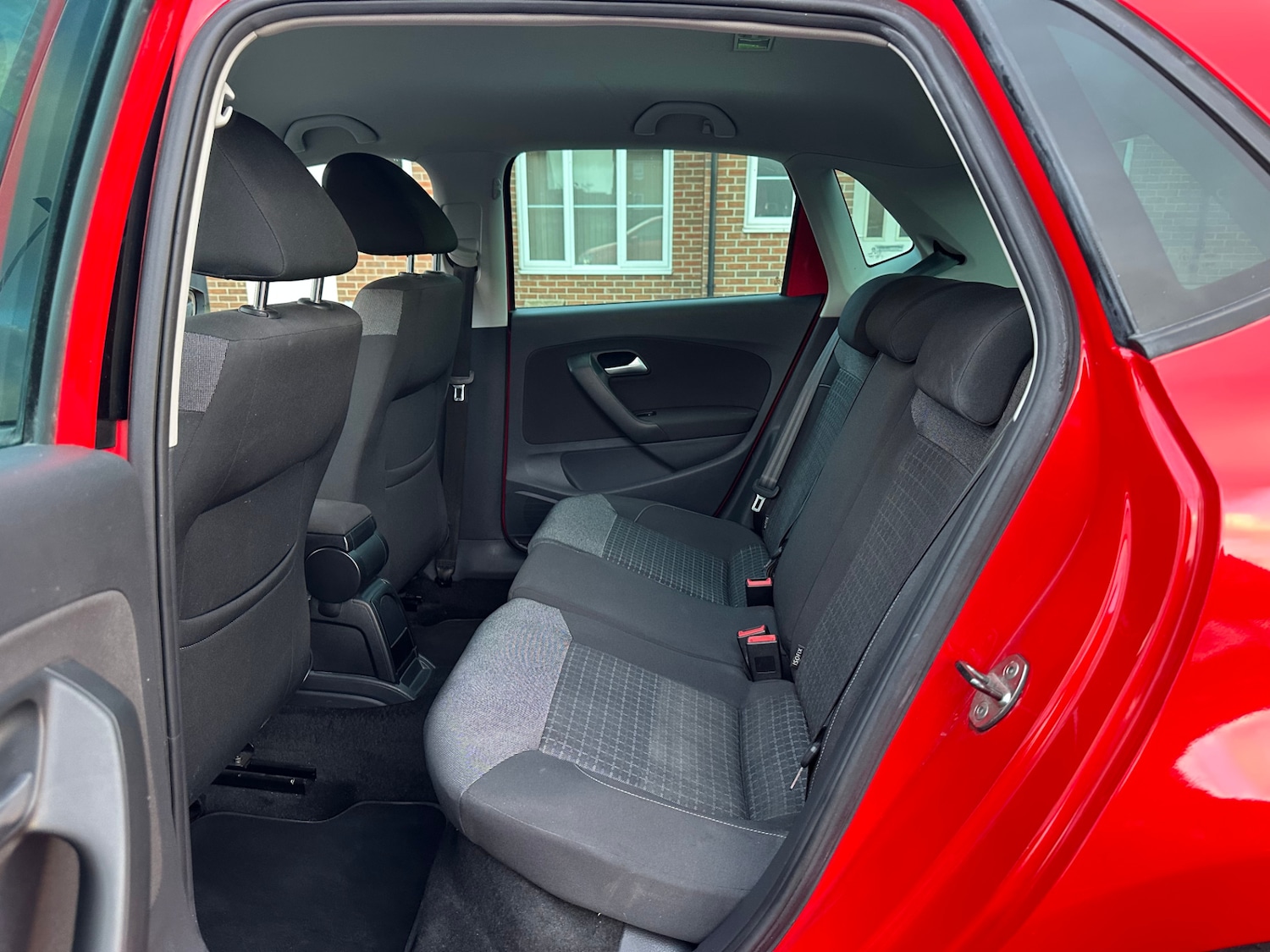 Used Volkswagen Polo 2015 for sale - 76924126: Photo 23