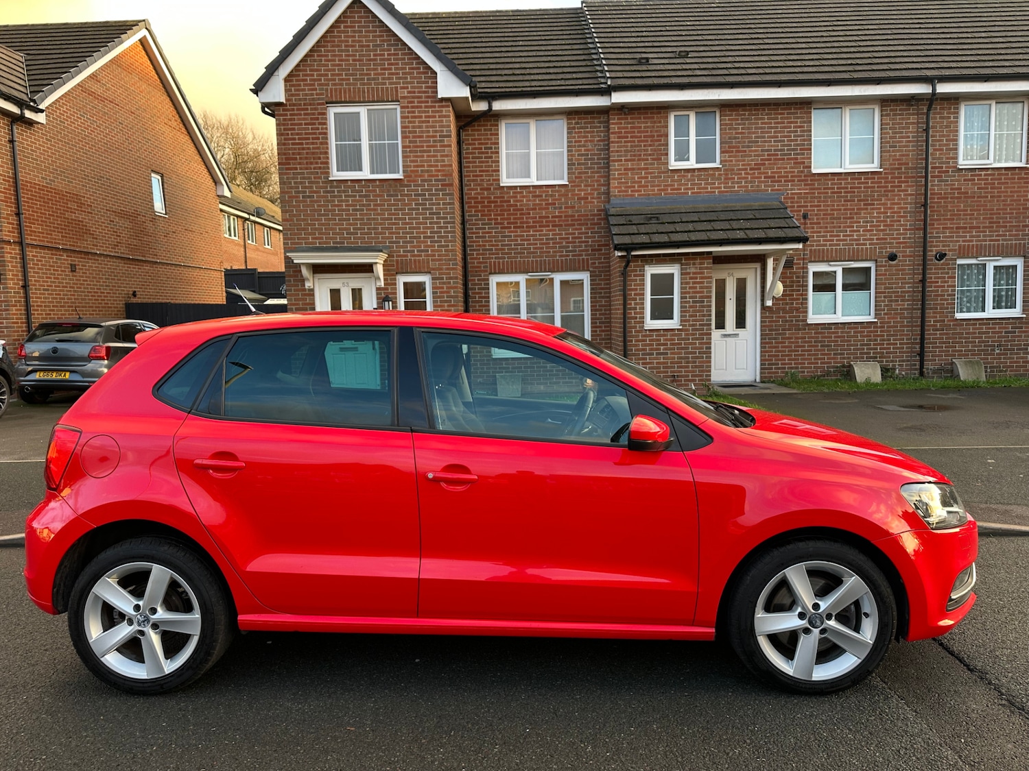 Used Volkswagen Polo 2015 for sale - 76924126: Photo 3