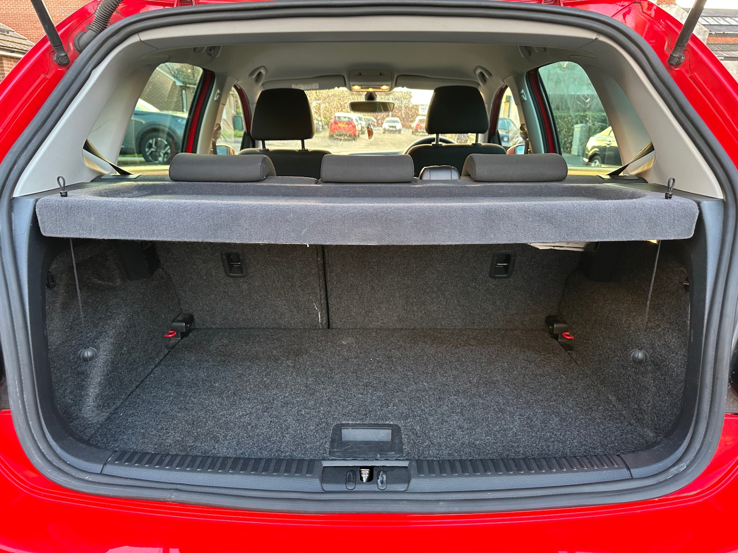 Used Volkswagen Polo 2015 for sale - 76924126: Photo 30