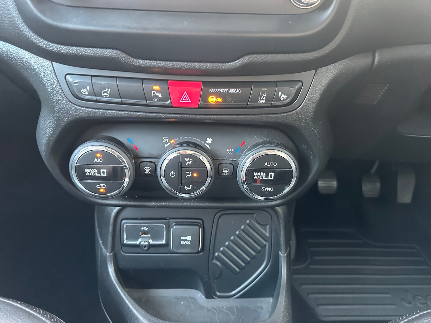 Used Jeep Renegade 2016 for sale - 78124734: Photo 21