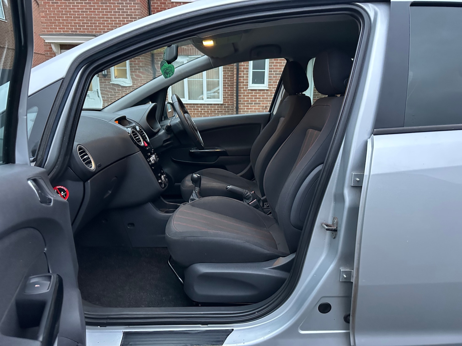 Used Vauxhall Corsa 2013 for sale - 77048127: Photo 9