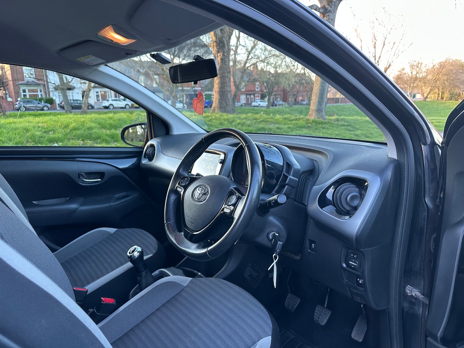 Used Toyota AYGO 2019 for sale - 78170015: Photo 12