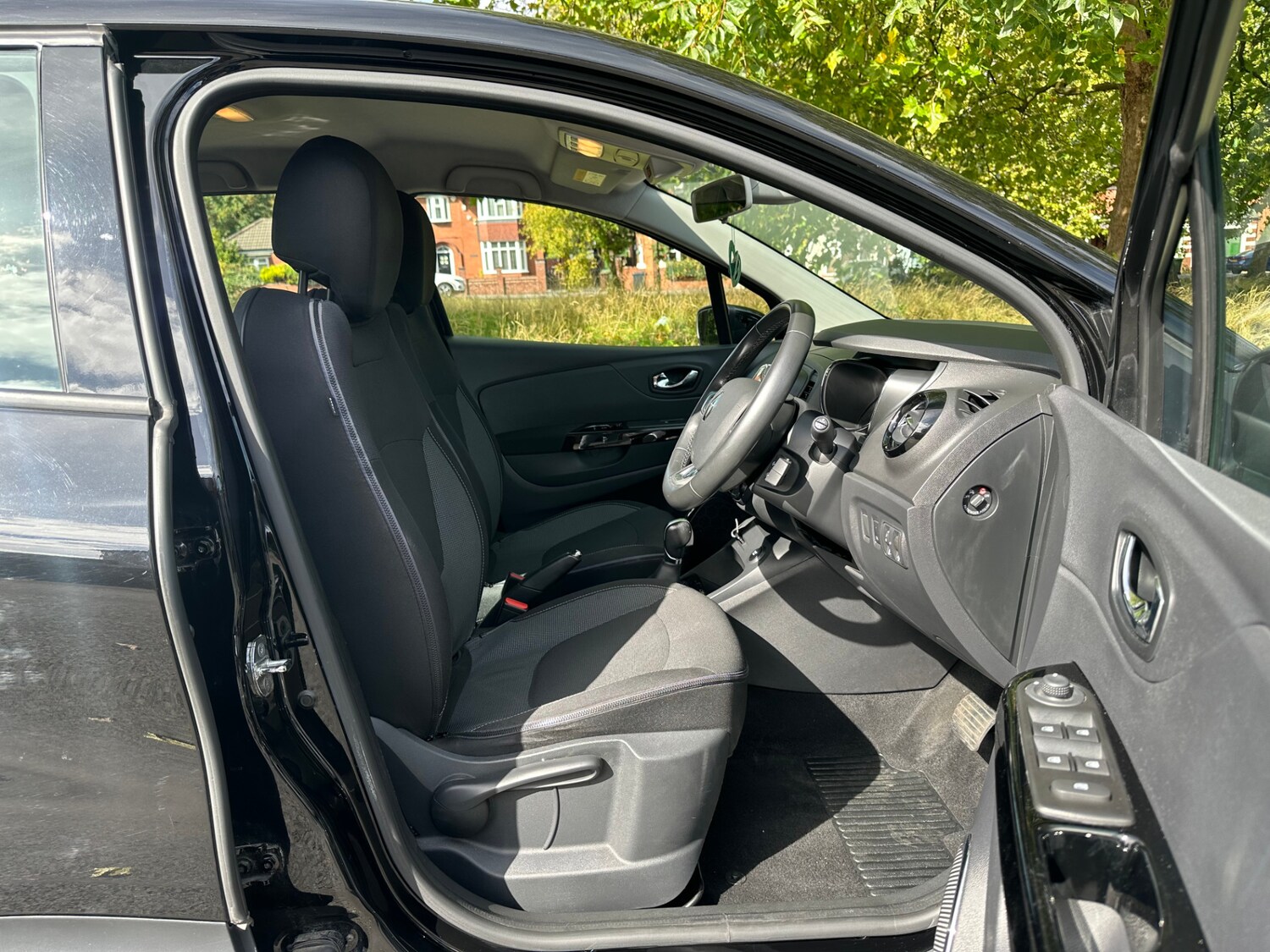 Used Renault Captur 2016 for sale - 76796636: Photo 10