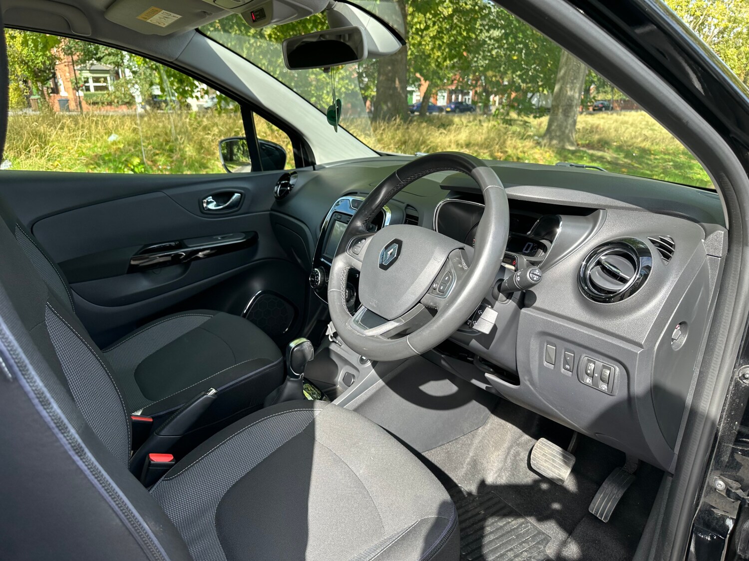 Used Renault Captur 2016 for sale - 76796636: Photo 12