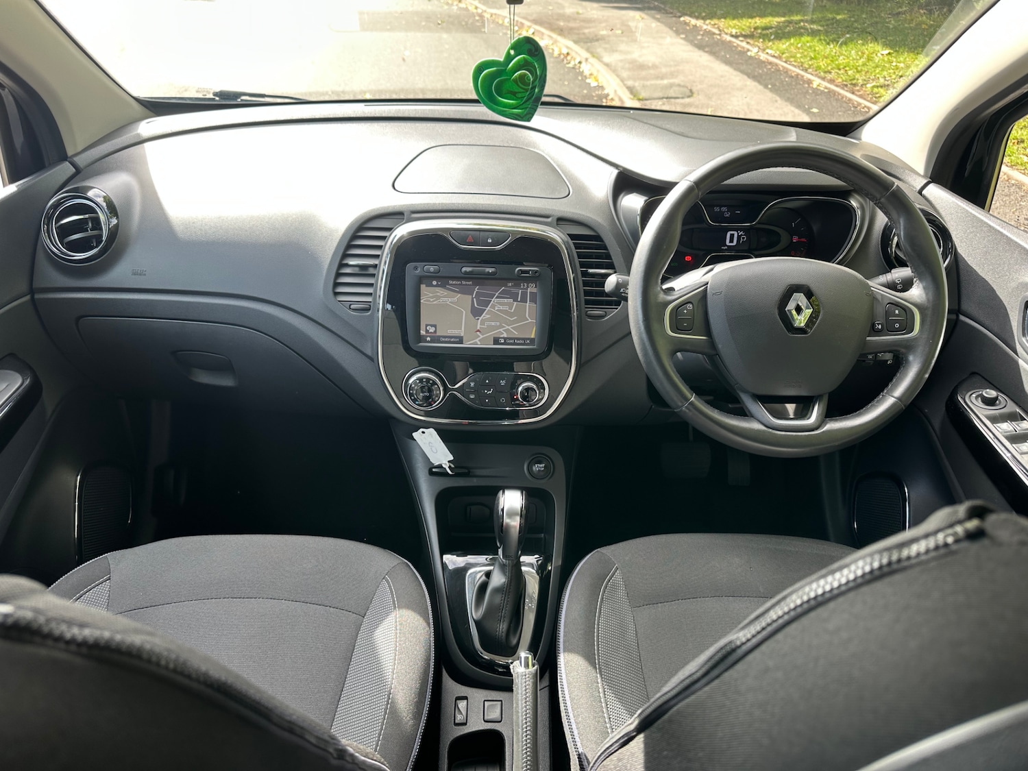 Used Renault Captur 2016 for sale - 76796636: Photo 16