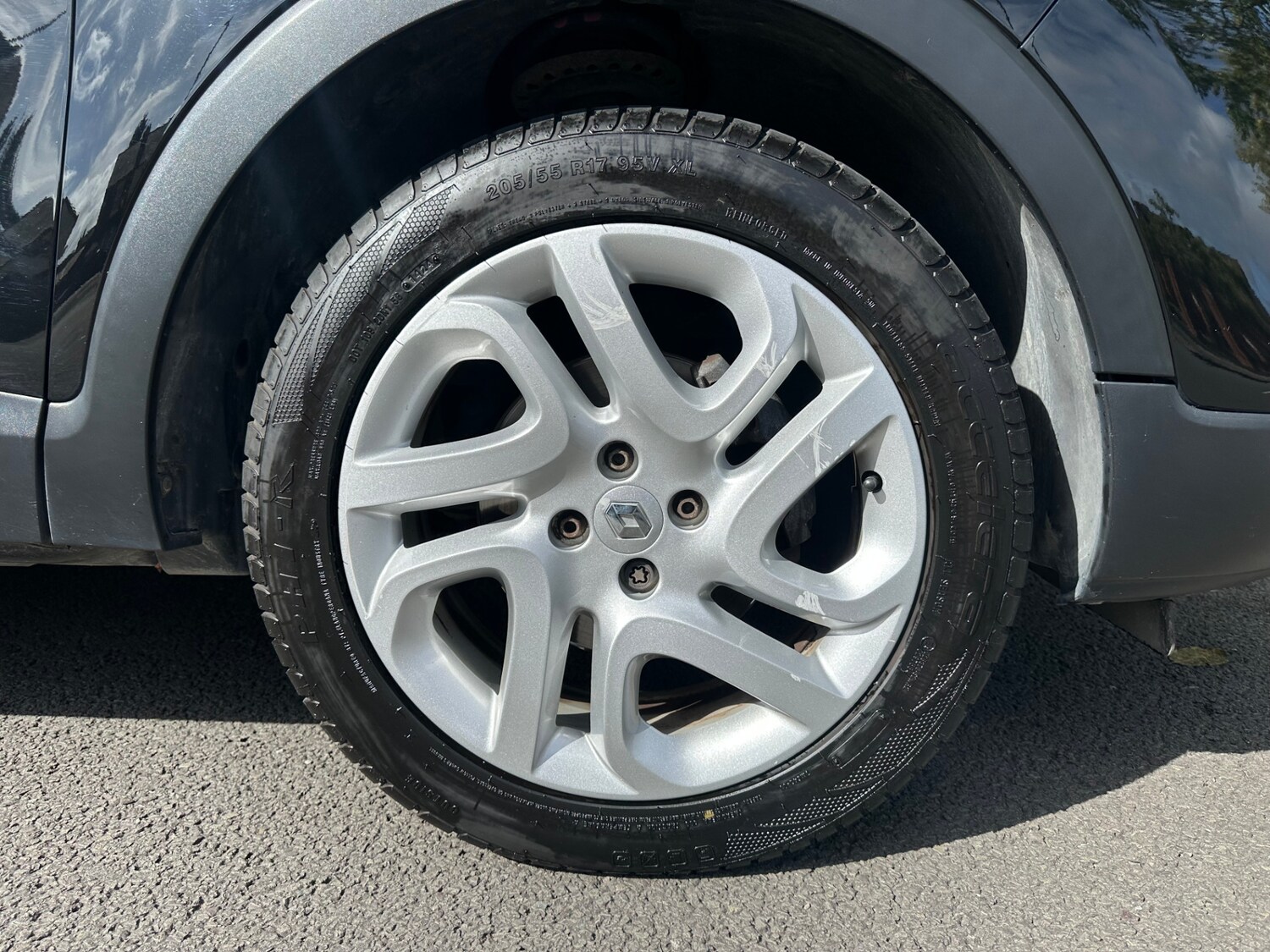 Used Renault Captur 2016 for sale - 76796636: Photo 32