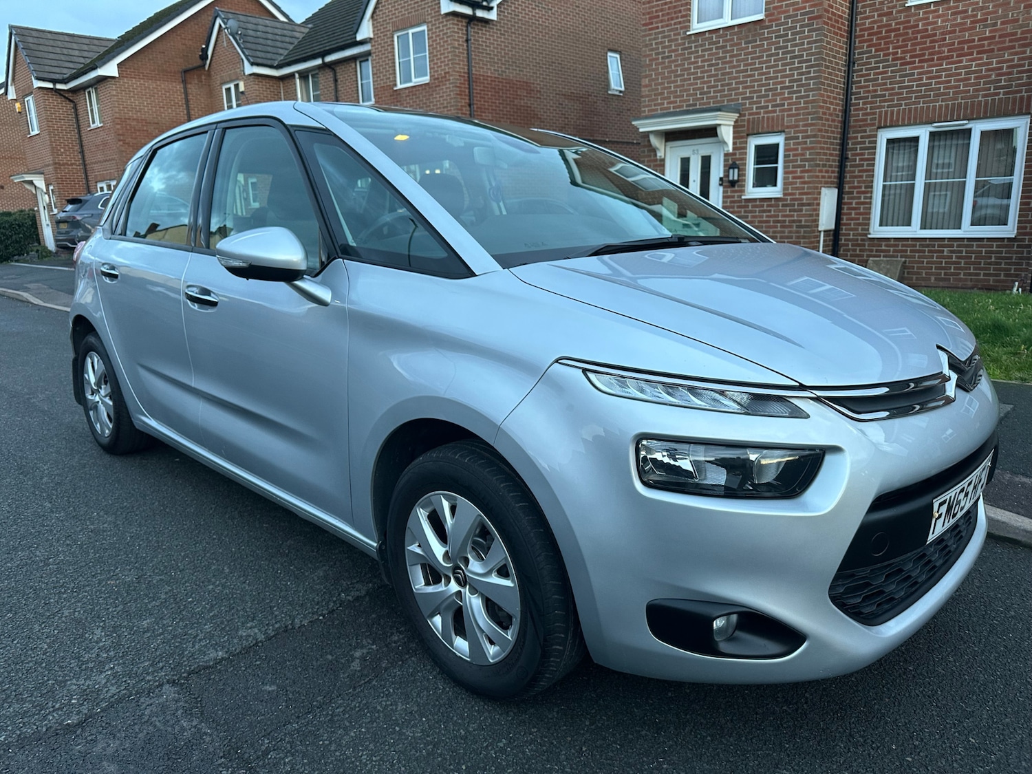 Used Citroen C4 Picasso 2016 for sale - 76924265: Photo 1