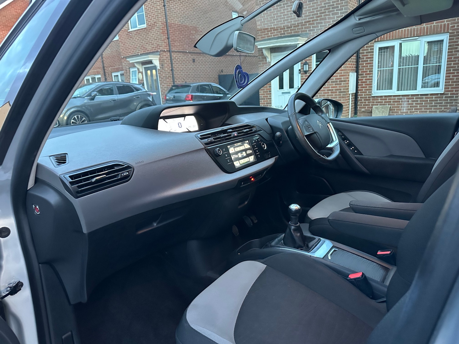 Used Citroen C4 Picasso 2016 for sale - 76924265: Photo 11