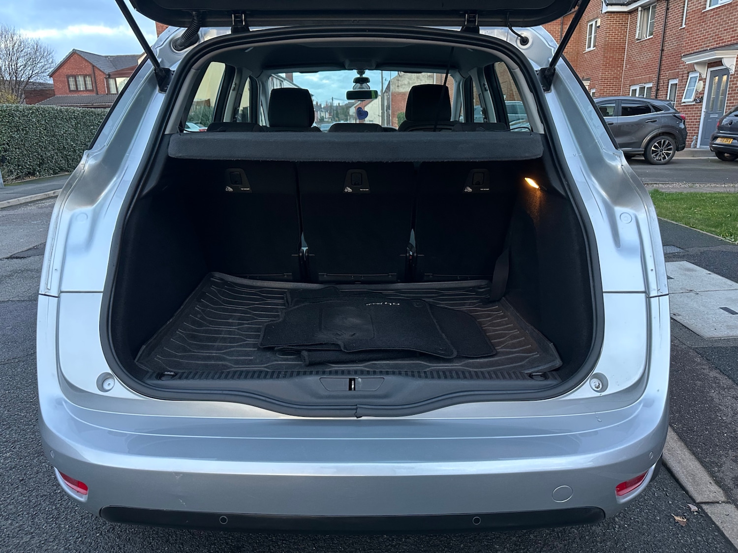 Used Citroen C4 Picasso 2016 for sale - 76924265: Photo 25