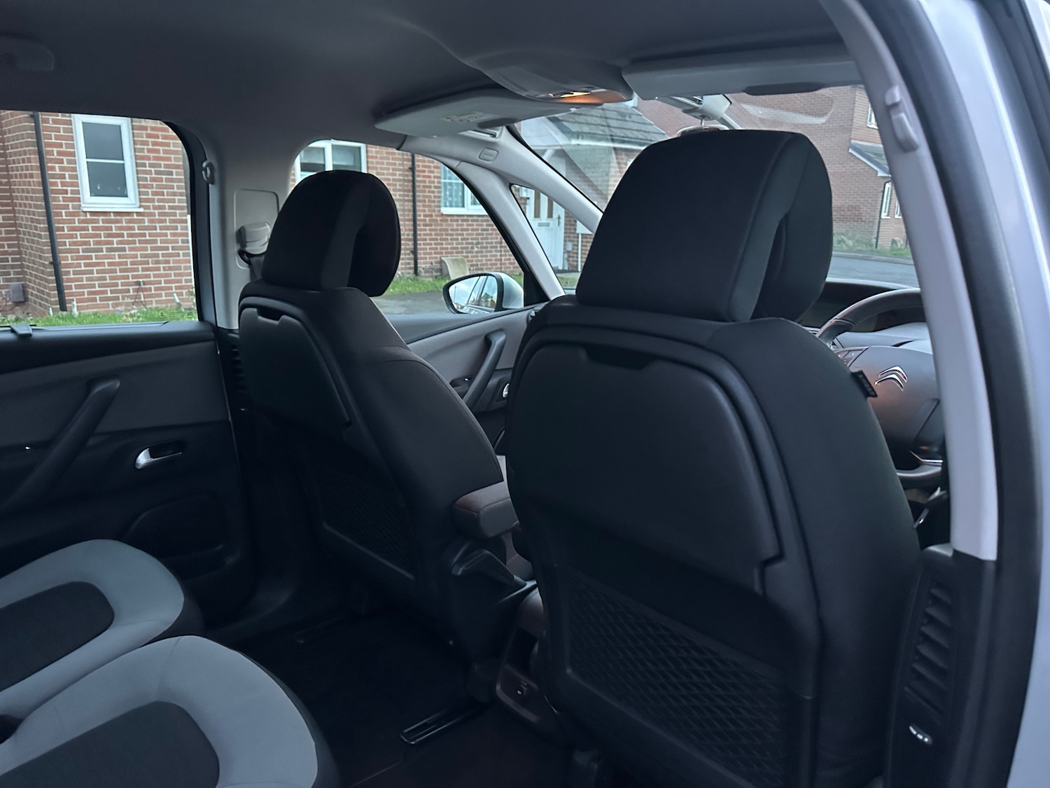 Used Citroen C4 Picasso 2016 for sale - 76924265: Photo 29