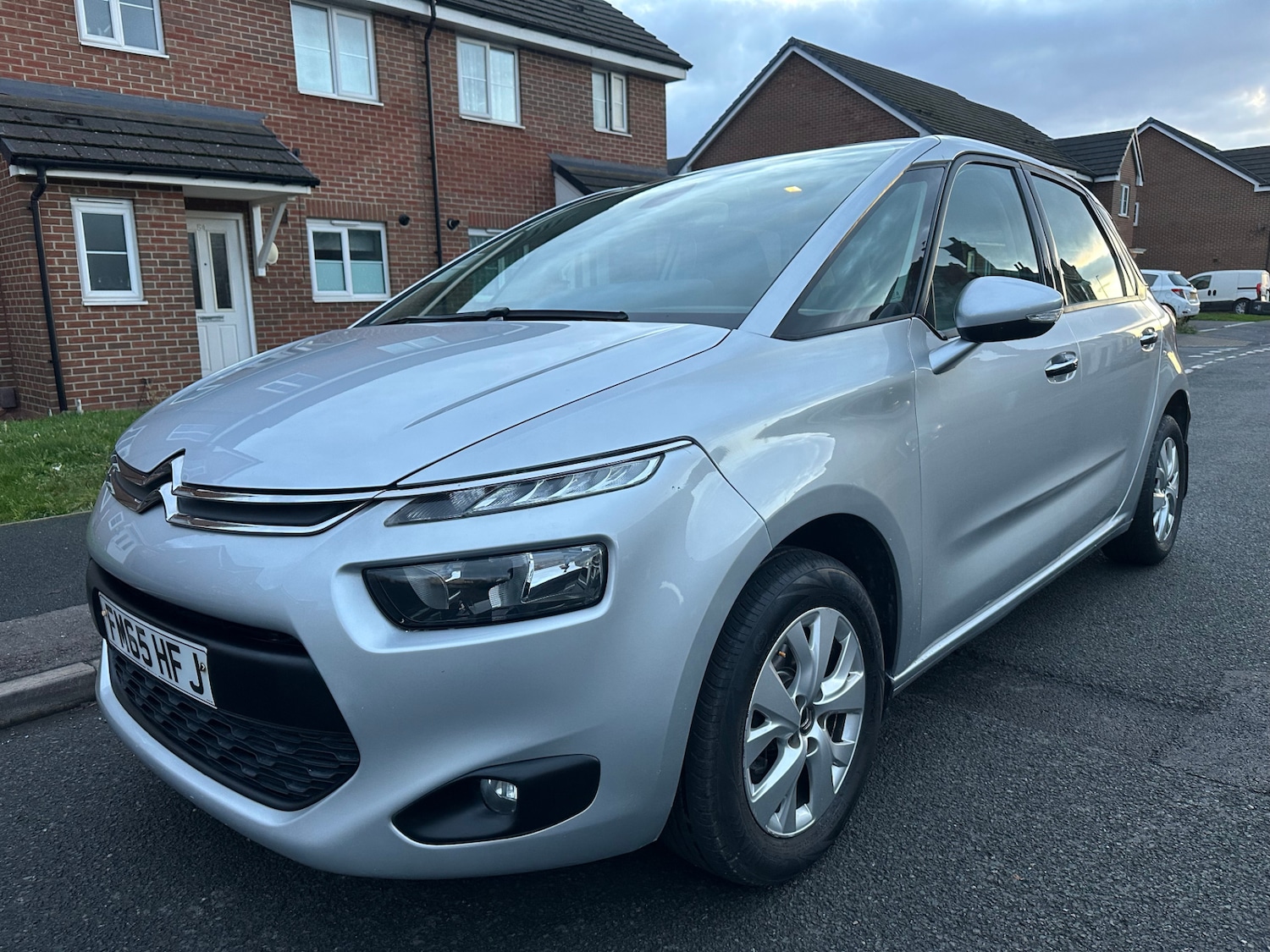 Used Citroen C4 Picasso 2016 for sale - 76924265: Photo 8