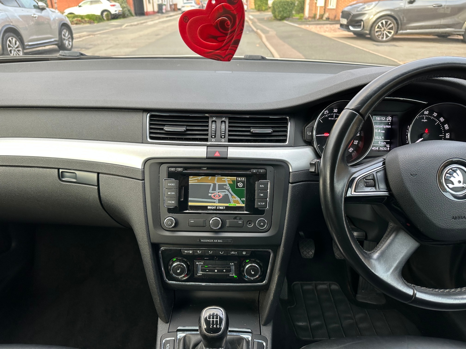 Used Skoda Superb 2015 for sale - 77164865: Photo 16