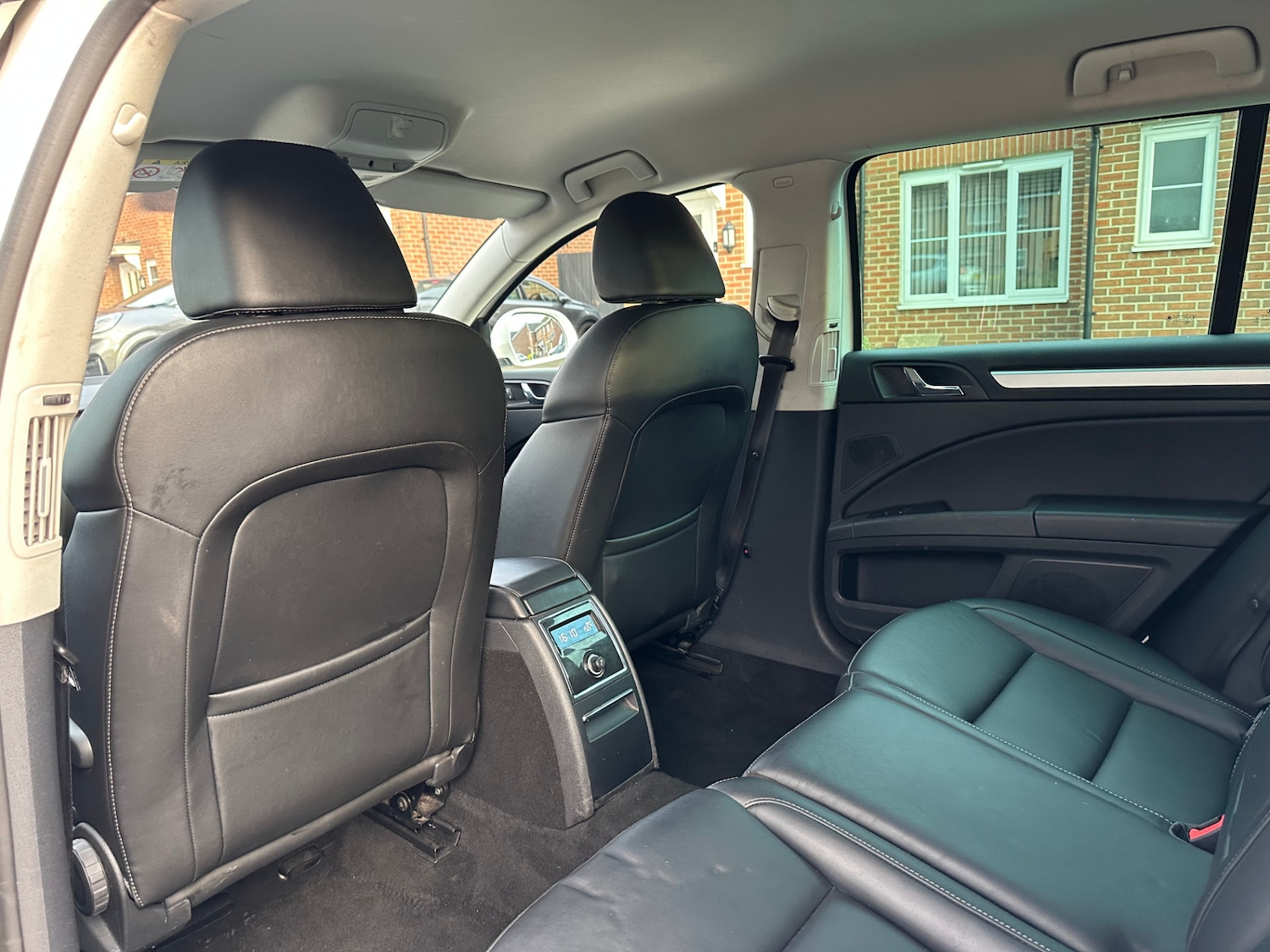 Used Skoda Superb 2015 for sale - 77164865: Photo 28