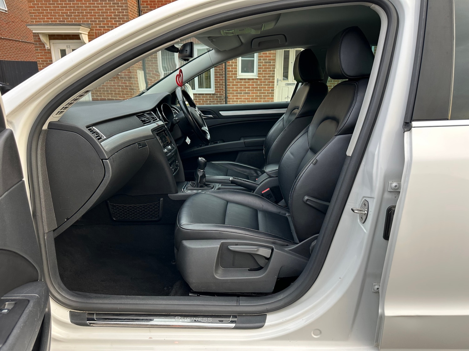 Used Skoda Superb 2015 for sale - 77164865: Photo 9