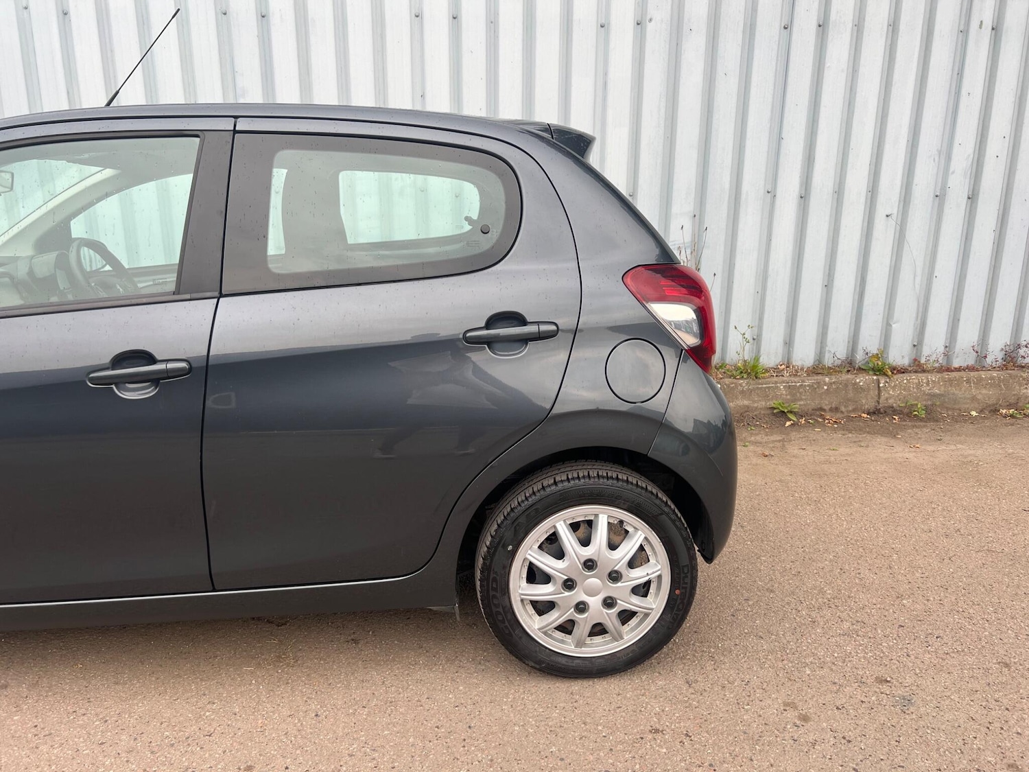 Vehicle 21
