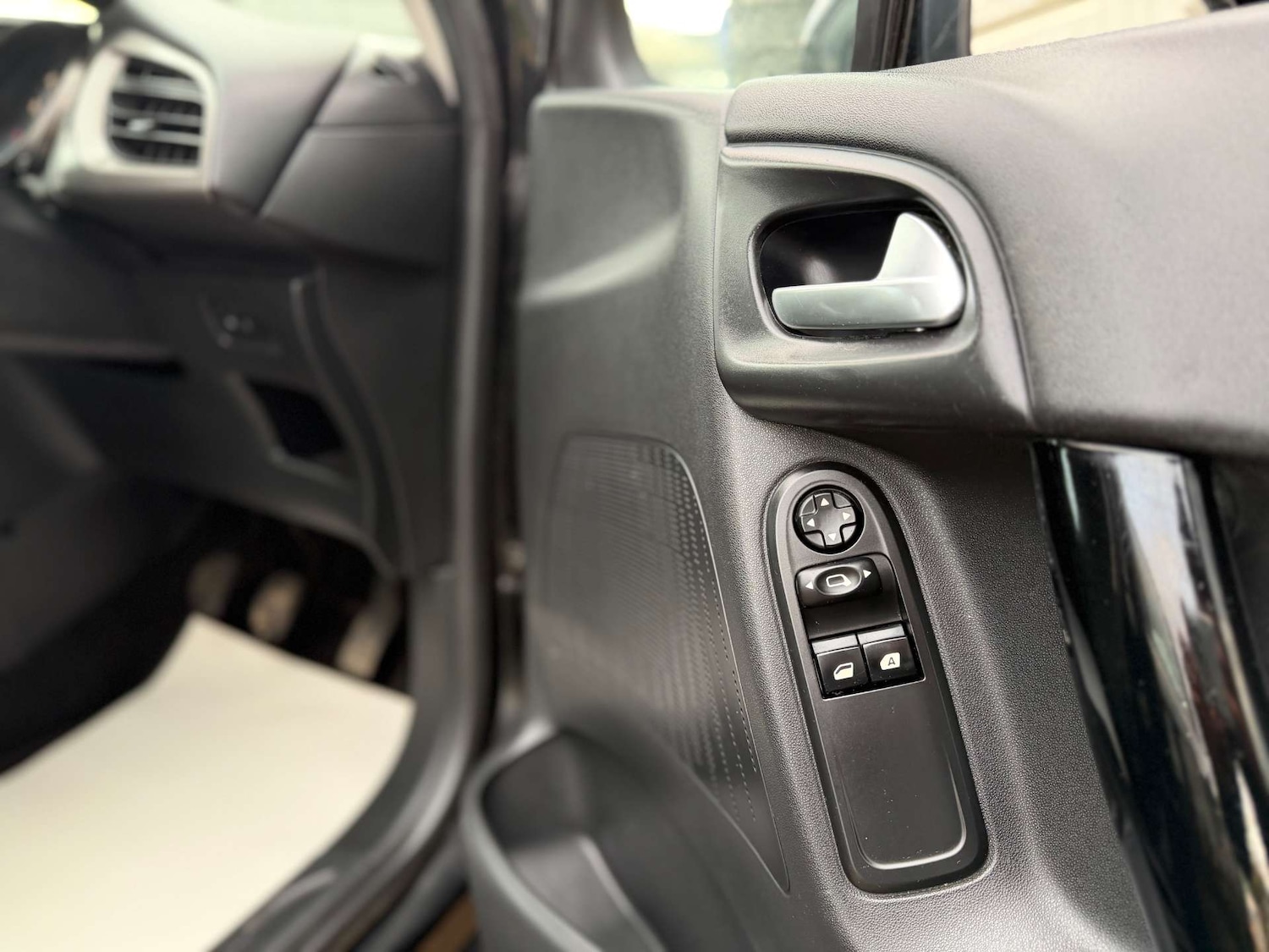 Used Citroen C3 2016 for sale - 76479010: Photo 23