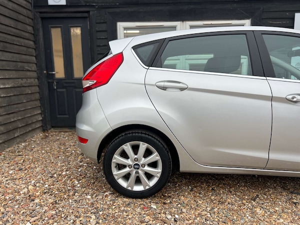 Used Ford Fiesta 2011 for sale - 76255874: Photo 20