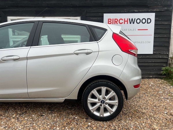 Used Ford Fiesta 2011 for sale - 76255874: Photo 23