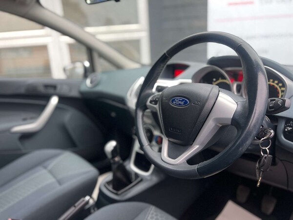 Used Ford Fiesta 2011 for sale - 76255874: Photo 31
