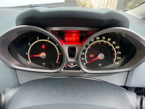 Used Ford Fiesta 2011 for sale - 76255874: Photo 32