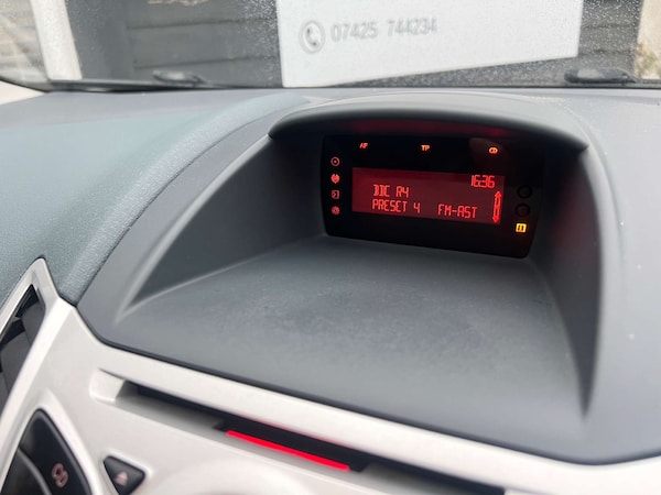 Used Ford Fiesta 2011 for sale - 76255874: Photo 38