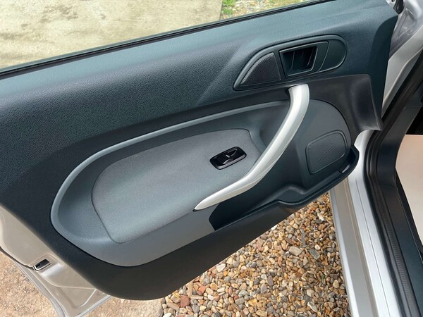 Used Ford Fiesta 2011 for sale - 76255874: Photo 40