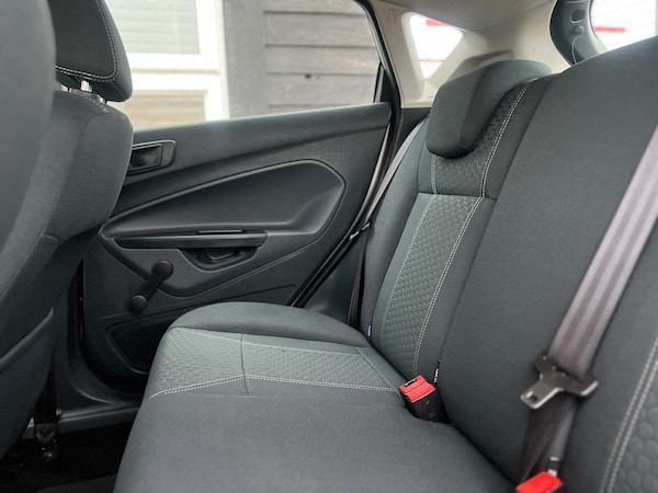 Used Ford Fiesta 2011 for sale - 76255874: Photo 51