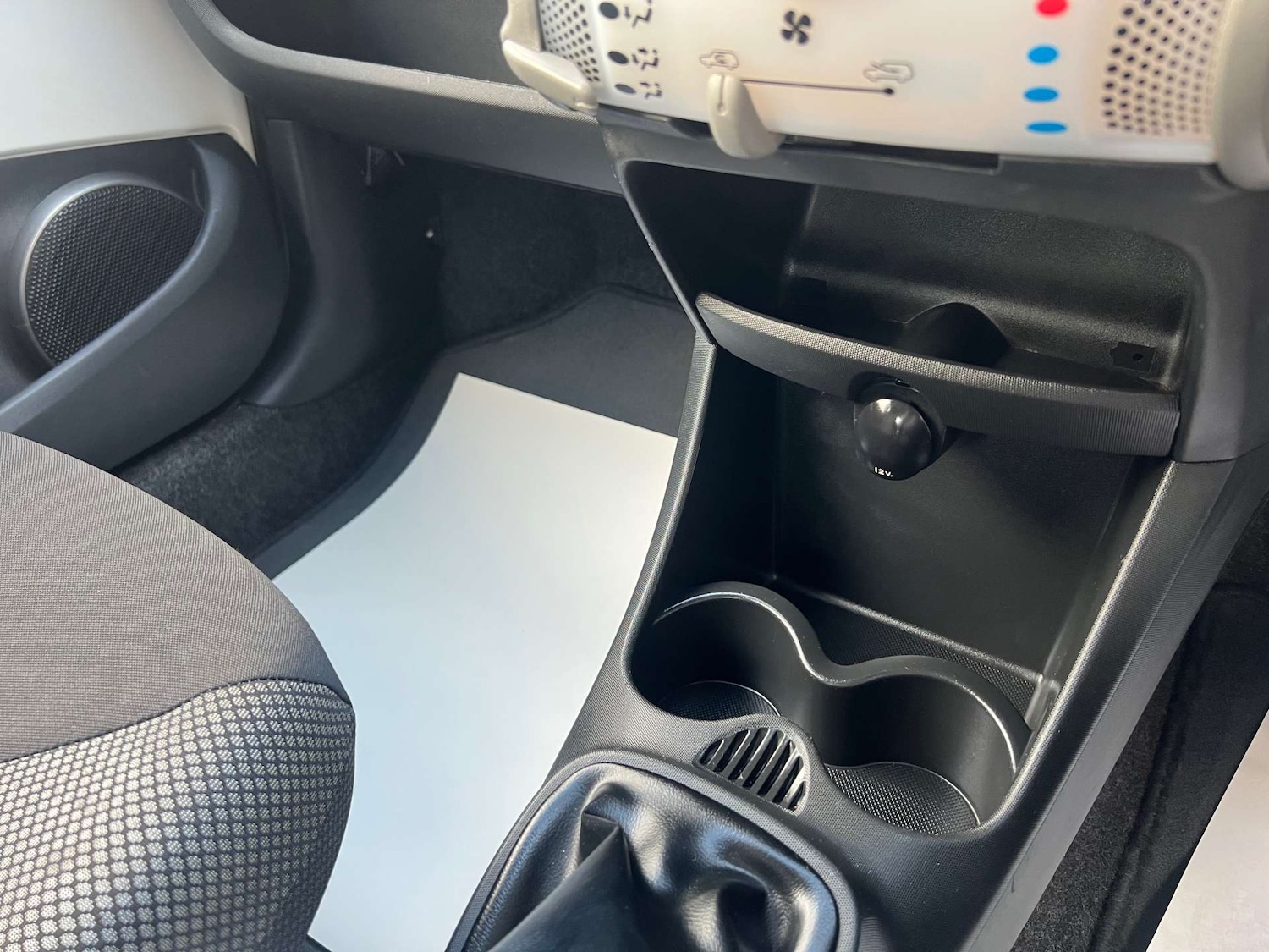 Used Toyota AYGO 2014 for sale - 76601362: Photo 23