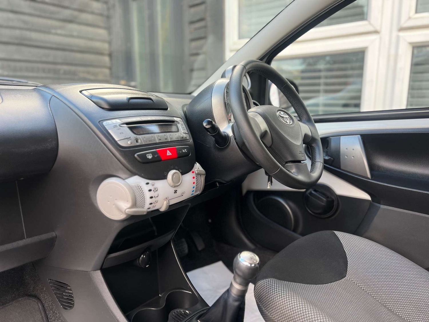 Used Toyota AYGO 2014 for sale - 76601362: Photo 32