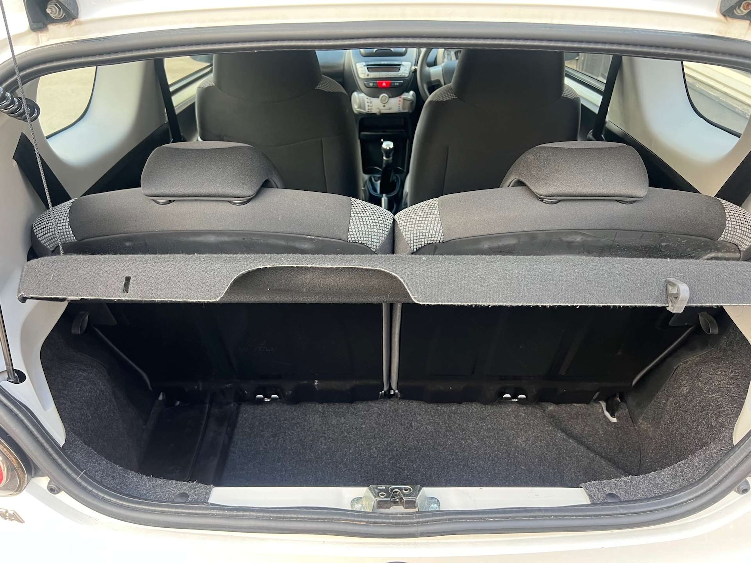 Used Toyota AYGO 2014 for sale - 76601362: Photo 36