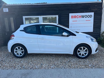 Used Peugeot 208 2016 for sale - 76068162: Photo